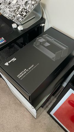 Secret Lab PC Mount