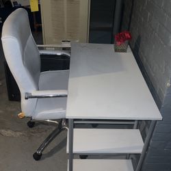 White Computer Desk And Chair 