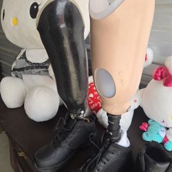 Right Prosthetic Legs