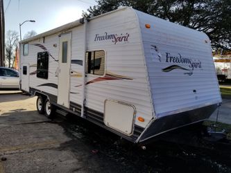 2007 TRAILA RV VENDO CAMBIO PAGOS