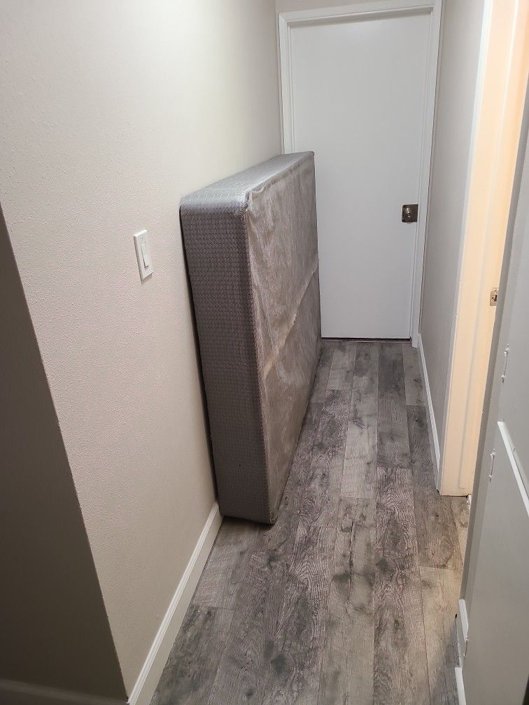 Box Spring (FULL)
