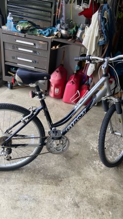 26 inch giant Sedona, DX 17 inch frame like brand new