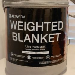 Brand New Altavida 12 lb. Weighted Blanket