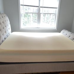 Queen Bed 