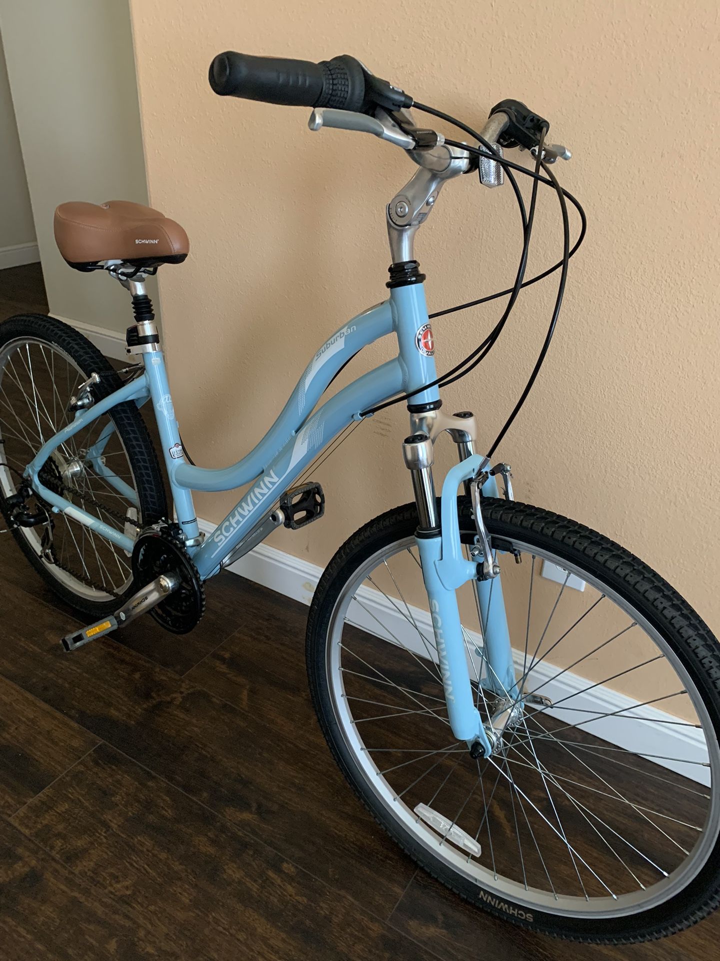 women's schwinn suburban bicycle Women's SCHWINN SUBURBAN BIKE for Sale in Spring, TX