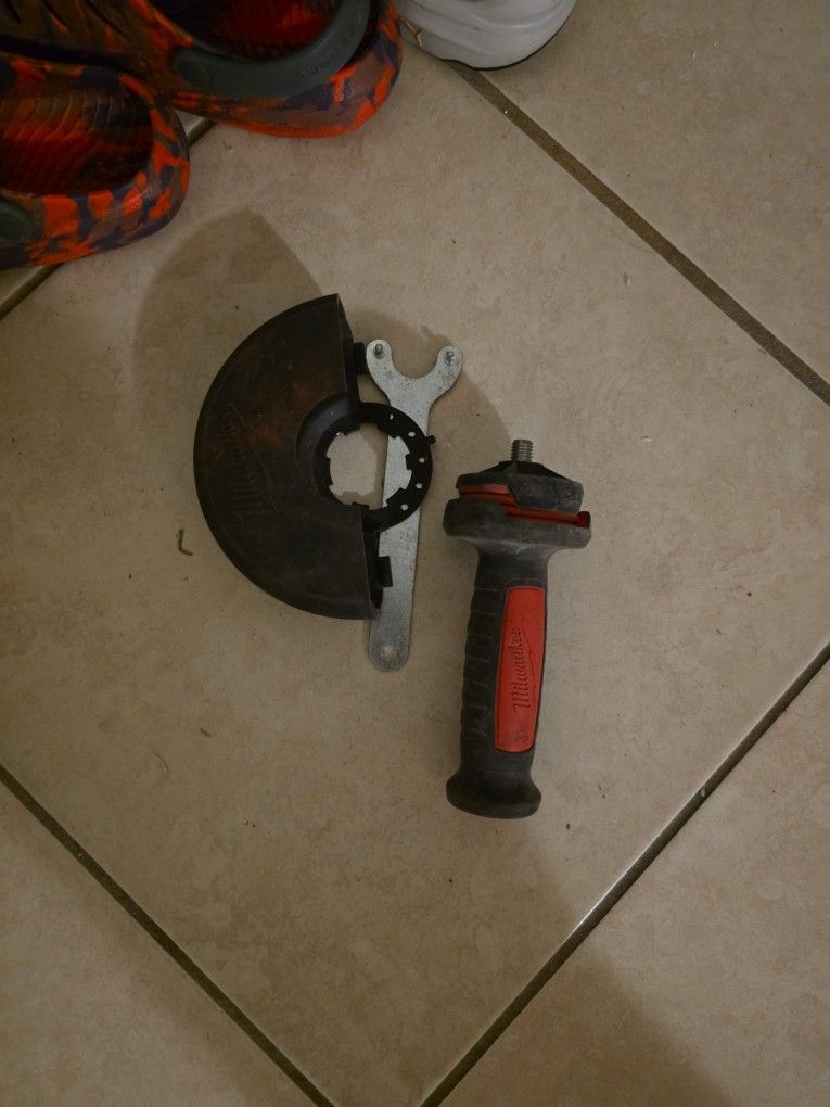 Milwaukee M18 Grinder Accessories