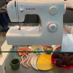 Singer Tradition Sewing Machine 2277