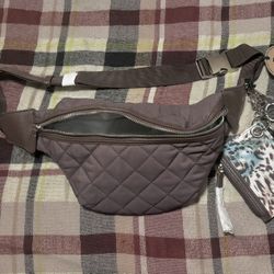 NWT~Samantha Brown Hip Bag NWT With RFID protection 
