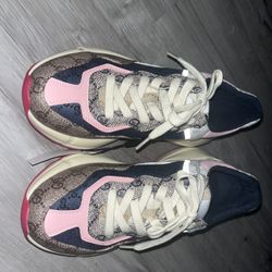 Pink And White Gucci WOMEN'S RHYTON SNEAKER