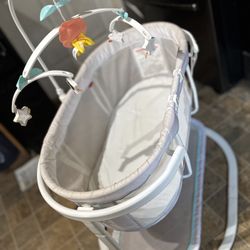 Bassinet 