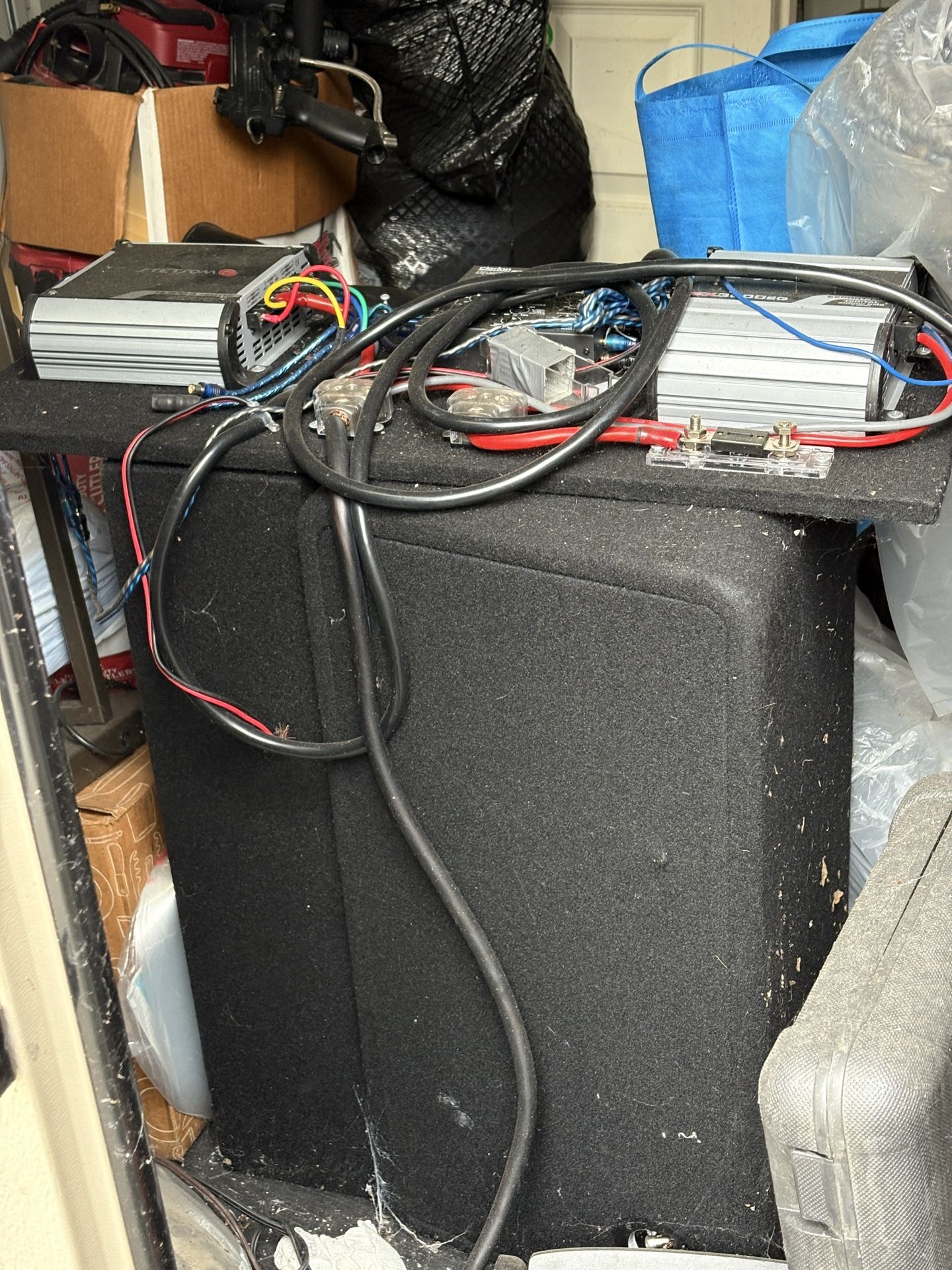 Working Speakers, Subwoofers, plant for cars