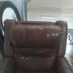 Oscar Power Recliner 