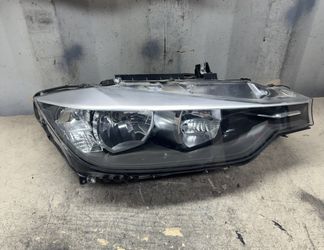 2012 2013 2014 2015 BMW 328i Right Passenger Side Headlight OEM 