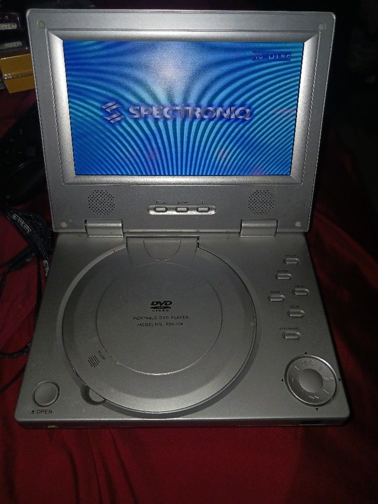 Spectroniq Pdv-70x Portable DVD Player