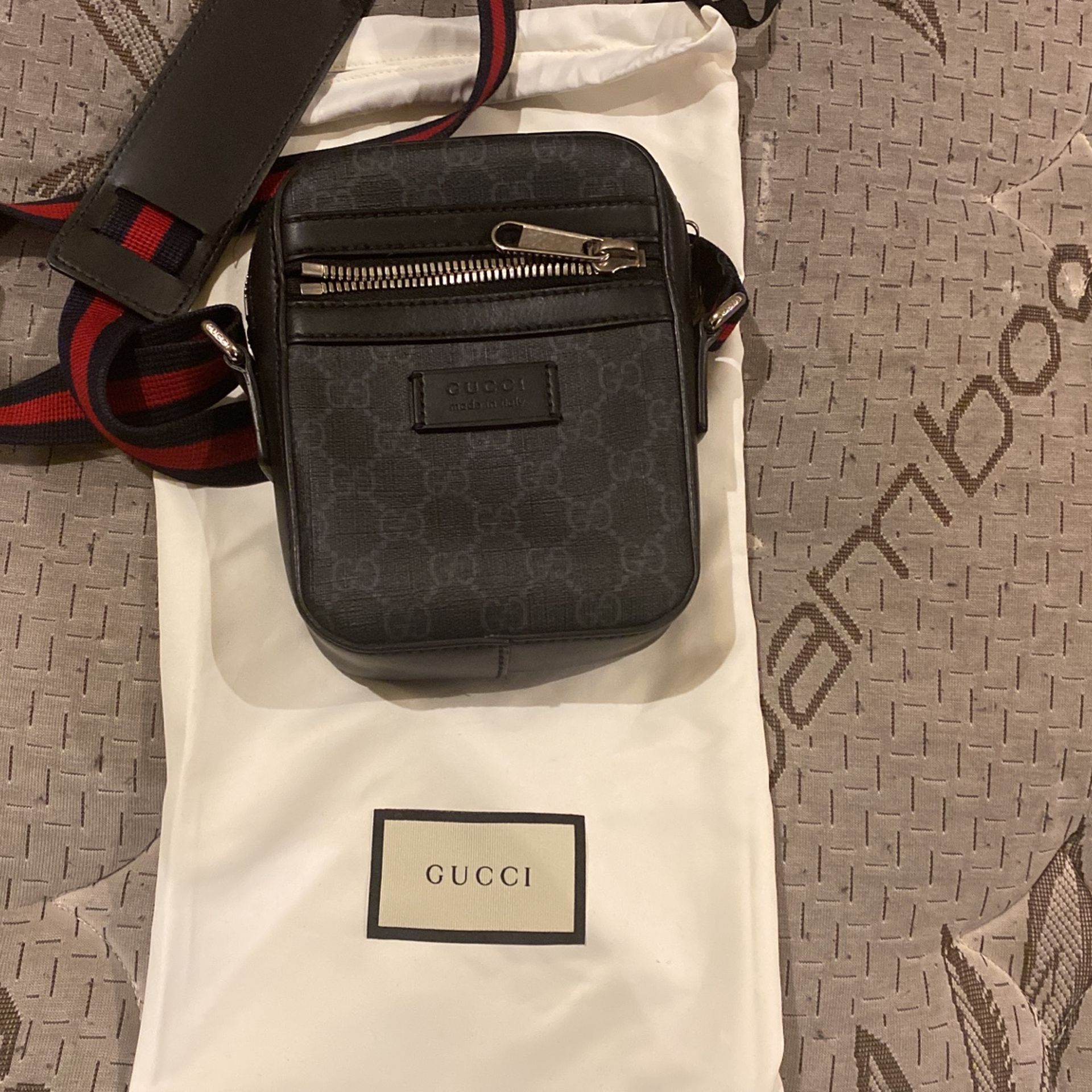 Gucci Mens Tote Bag Has Serial Number