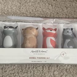 Hearth and Hand Animal Figurine Set