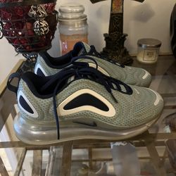 Nike Air Max 270 Size 8.5 Womens 