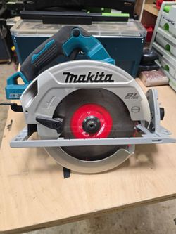 Makita 36V Circler Saw
