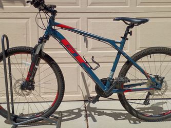 27.5 inch GT Aggressor mountain bike