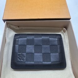 Louis Vuitton Paris Damier Key Pouch wallet. 