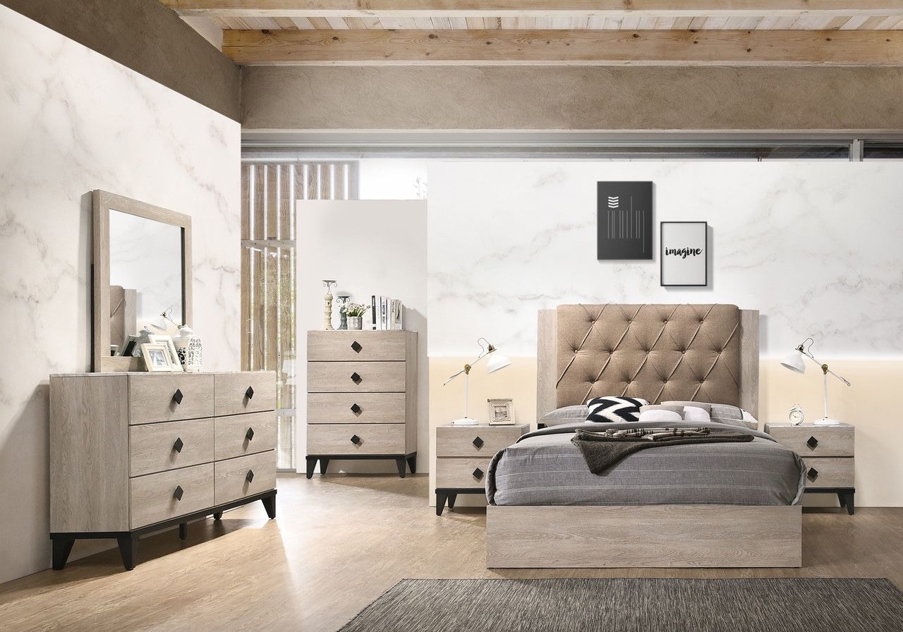 Villa King / Queen Bedroom Set 5pc ( Bed, Dresser, Mirror, Chest, And Night Stand) - Delivery And Financing Available