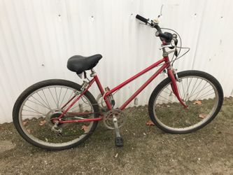Schwinn cruiser woman bike
