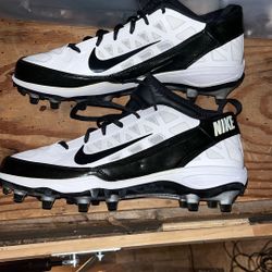 Nike Football Cleats Size 13