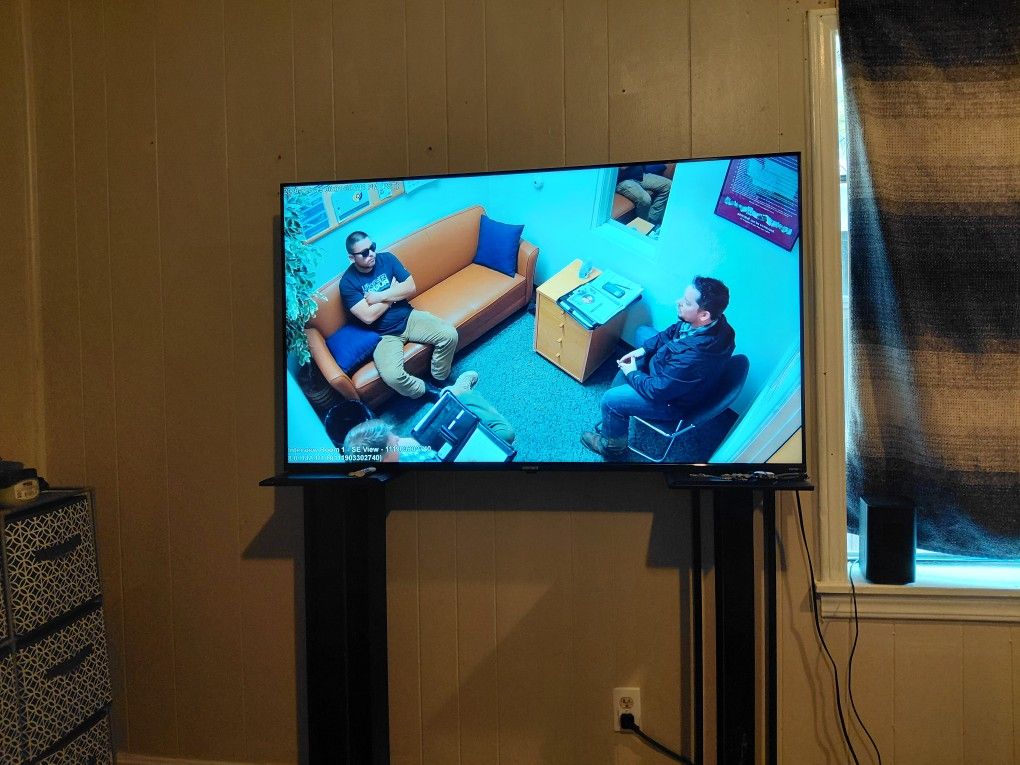 55 Inch Smart TV