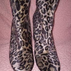 Glittered Heeled Leopard Print Booties 7 1/2