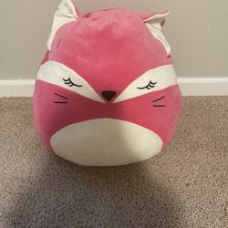 BIG PINK FOX SQUISHMALLOW