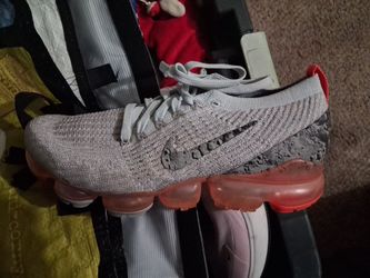 Nike Air VaporMax Flyknit 3 "Moon Landing"