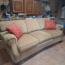 Like New Couch 
