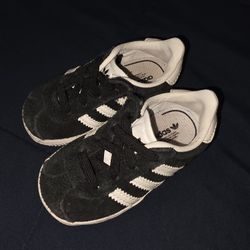 5 Toddler Adidas Shoes. Black And White 