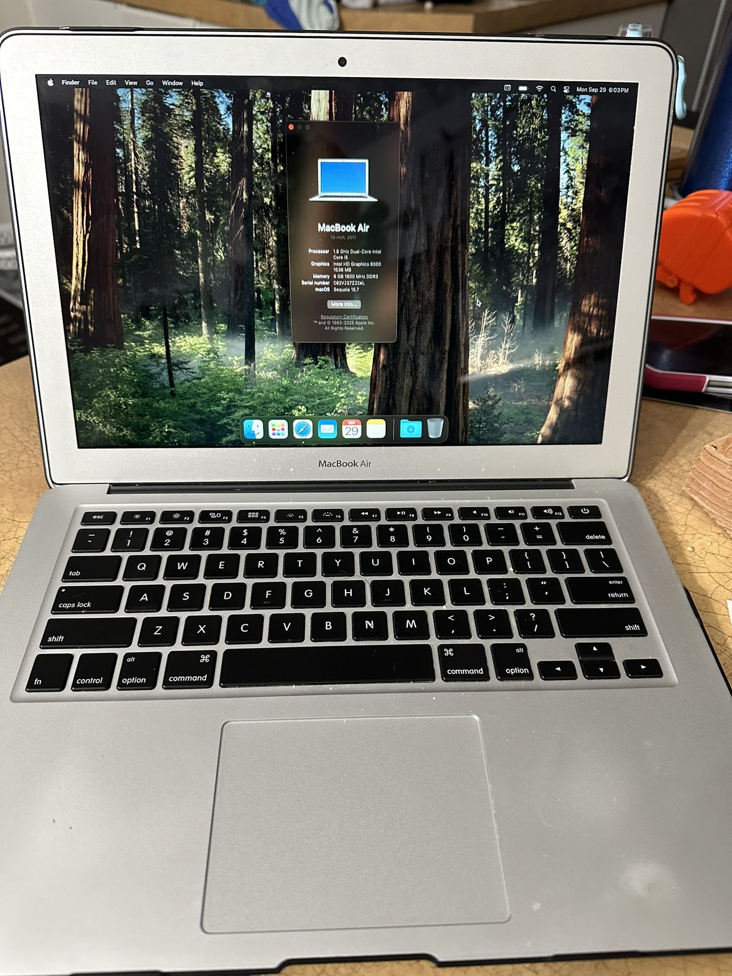2017 MacBook Air 13” 1.8ghz i5 8gb