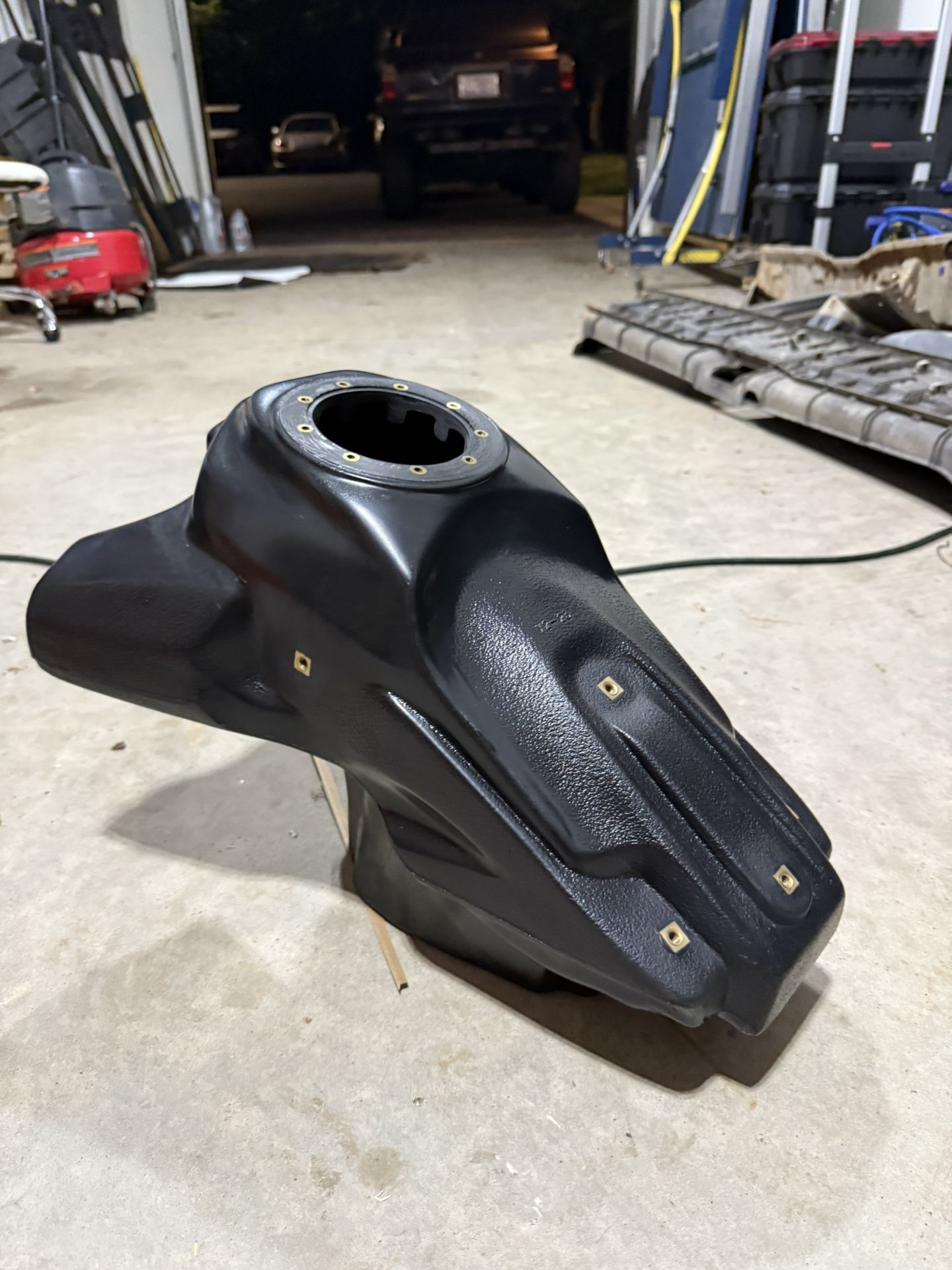 2010 Yz250F Gas tank 2.5 Gal