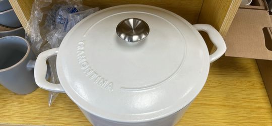Tramontina 5.5 Quart Enameled Cast Iron Dutch Oven