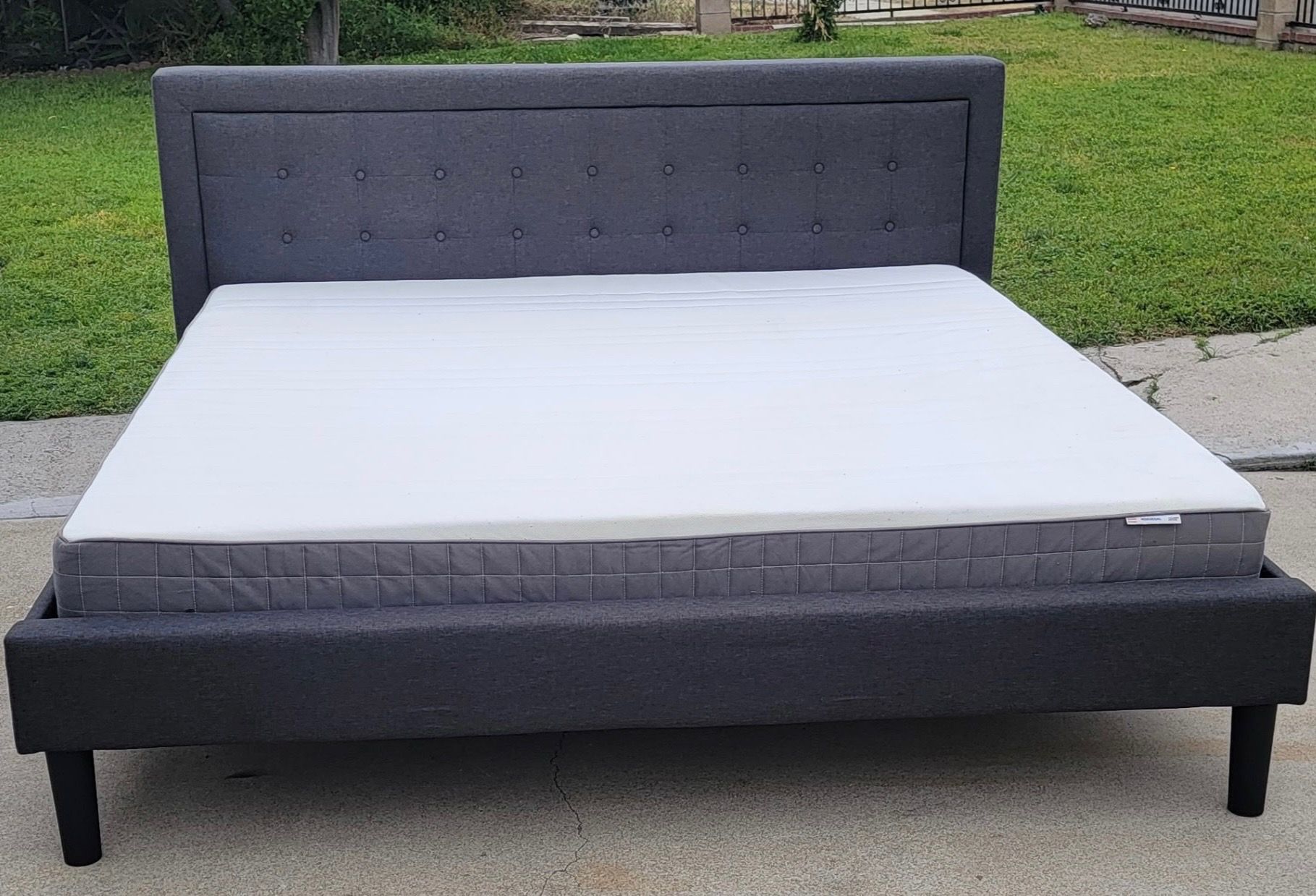 King size bed
