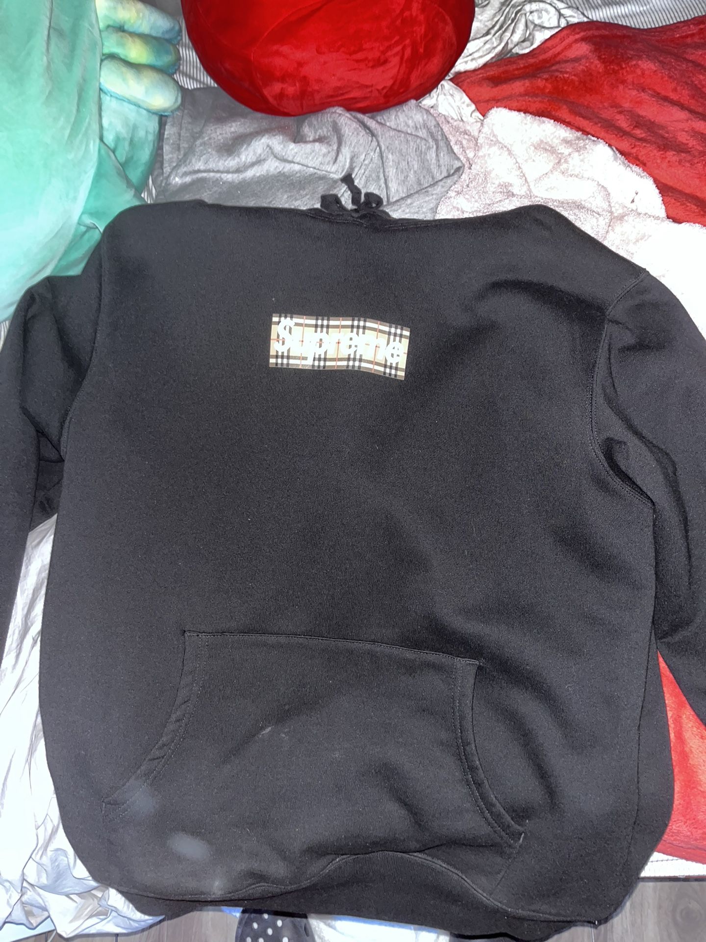 Supreme X Burberry