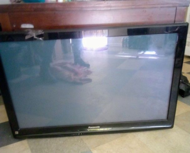 40" Panasonic Tv