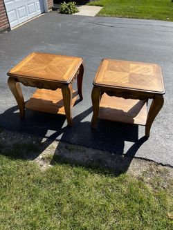 Corner Tables