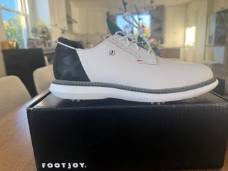 New FootJoy Traditions Golf Shoes Size 9