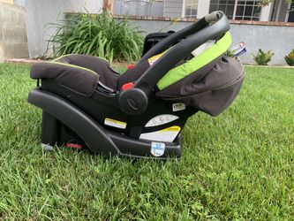 Graco Baby Car seat