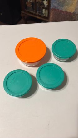 Pyrex bowls