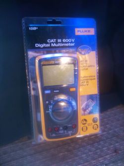 Fluke 15B+ Digital Multimeter CAT III 600V
