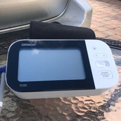 Omron Blood Pressure Machine 