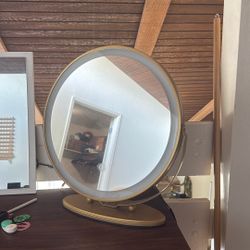 gold light up mirror 