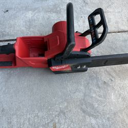 Milwaukee M12 Chainsaw