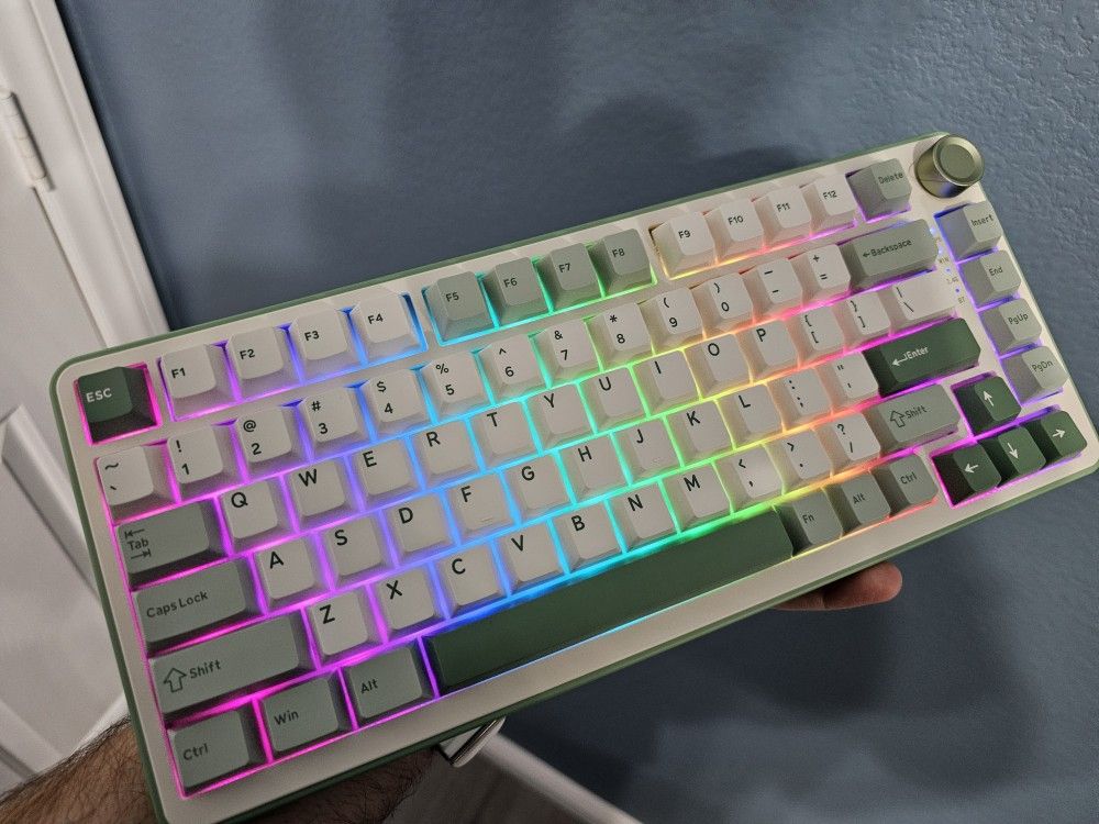 B75 Pro Mechanical Keyboard