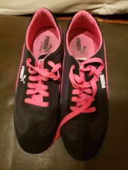 Women Puma shoes size 9