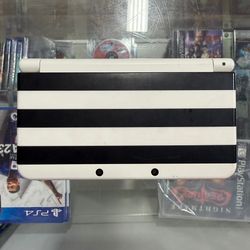 Black And White New Nintendo 3DS